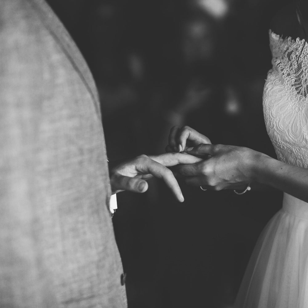 Over the last year, British men's accessories and women's jewellery brand Alice Made This has had the honour of helping numerous couples with the preparations for their wedding days. Today the brand shares some of its wedding ring testimonials.