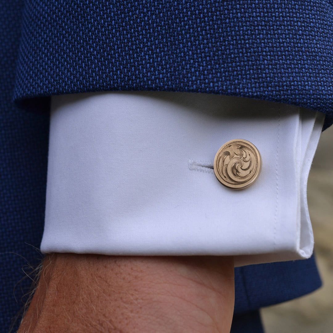 Edition - Heraldic cloak scrolls, Hand Engraved Cufflinks