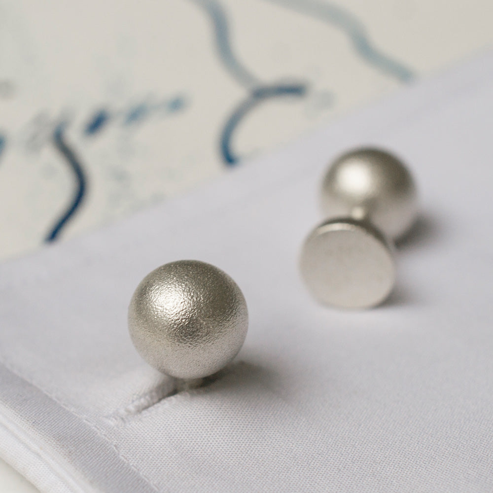 grafton blasted | silver cufflinks | detail