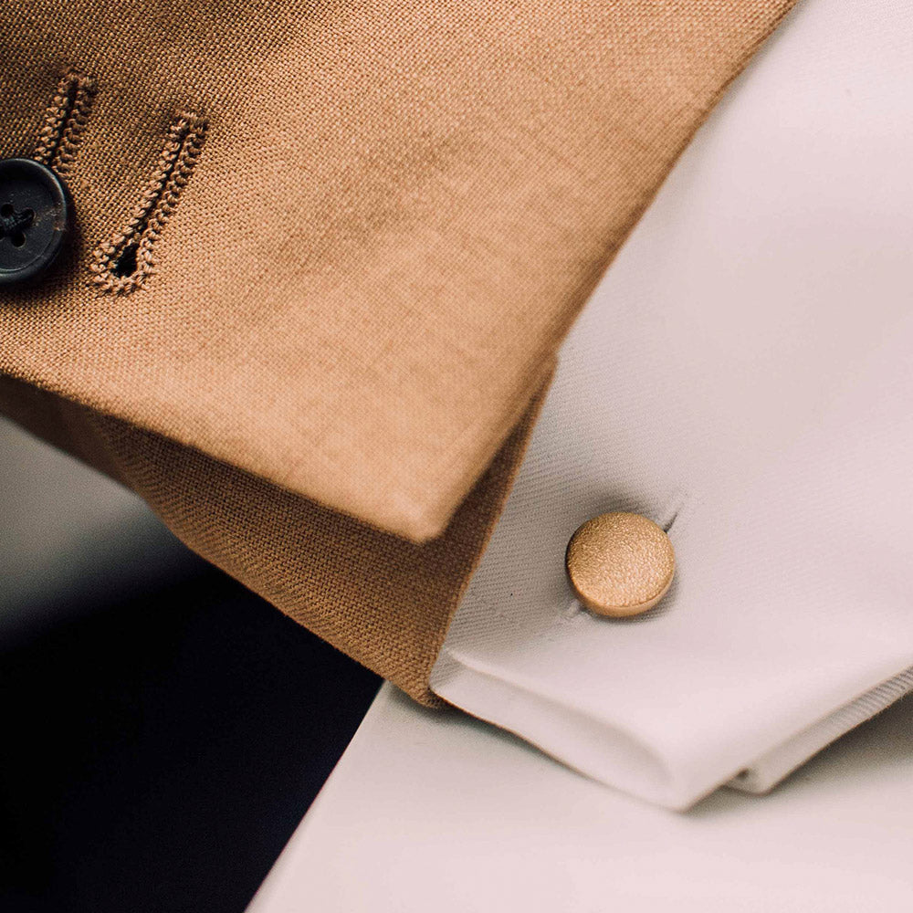 grafton gold cufflinks | blasted gold cufflink | detail