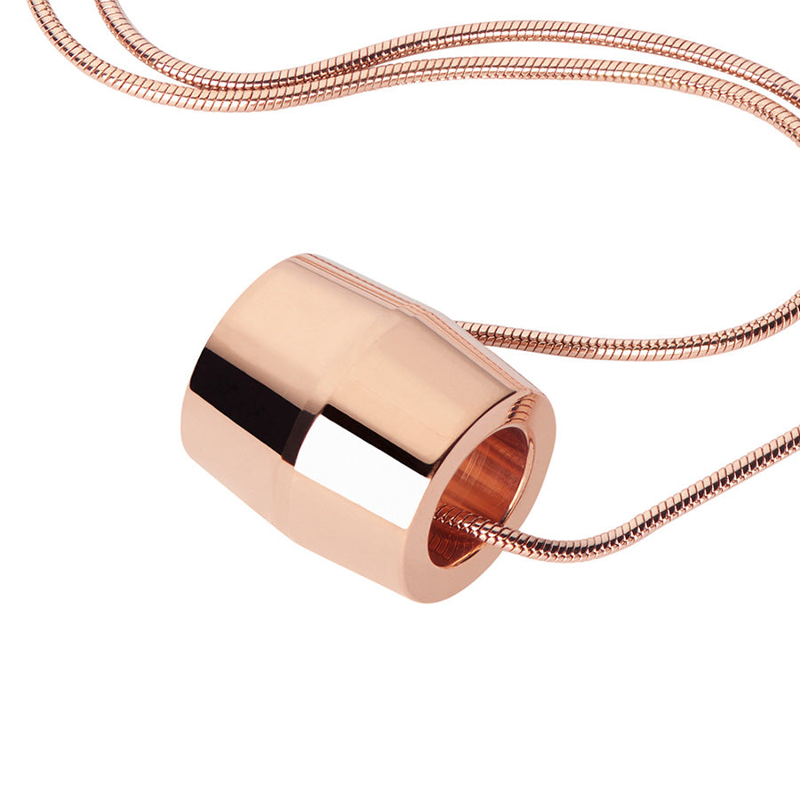 hope rose gold necklace | close