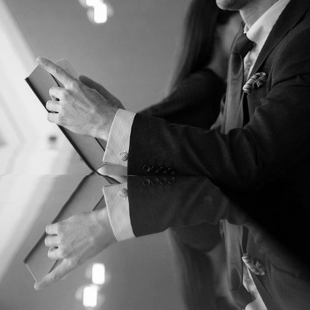 Exclusive - Edward gold cufflinks