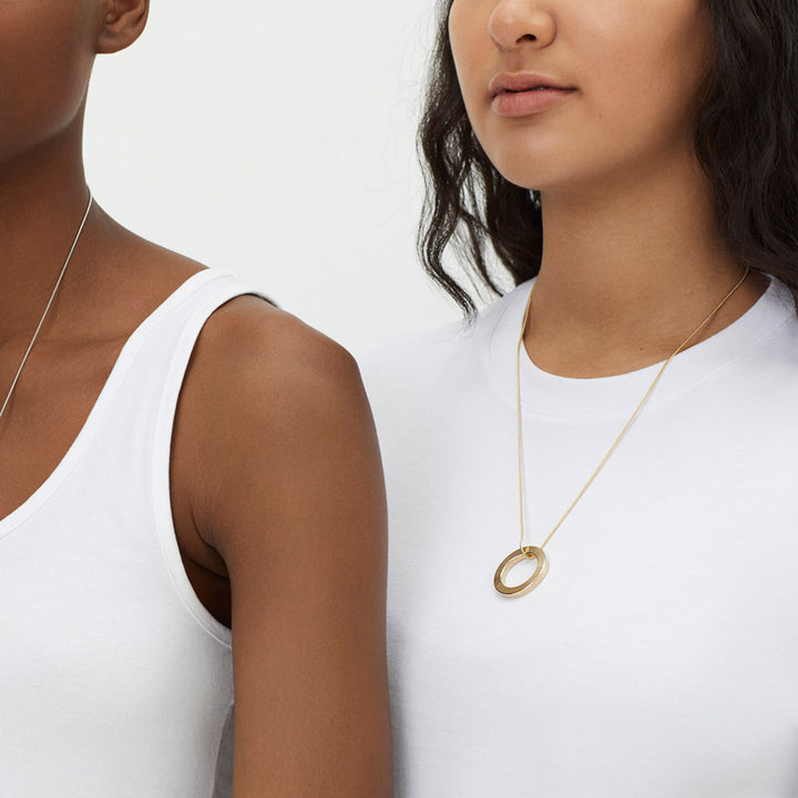 mia gold necklace | how to wear