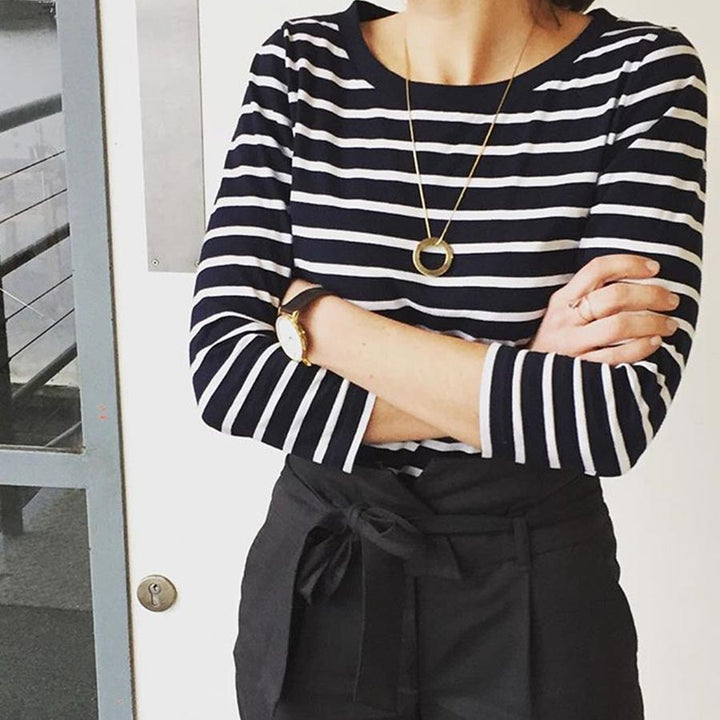 mia gold necklace | how to wear | stripes