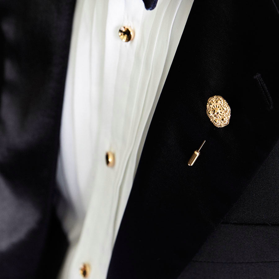 elliot gold shirt studs | how to wear | black tie accessories